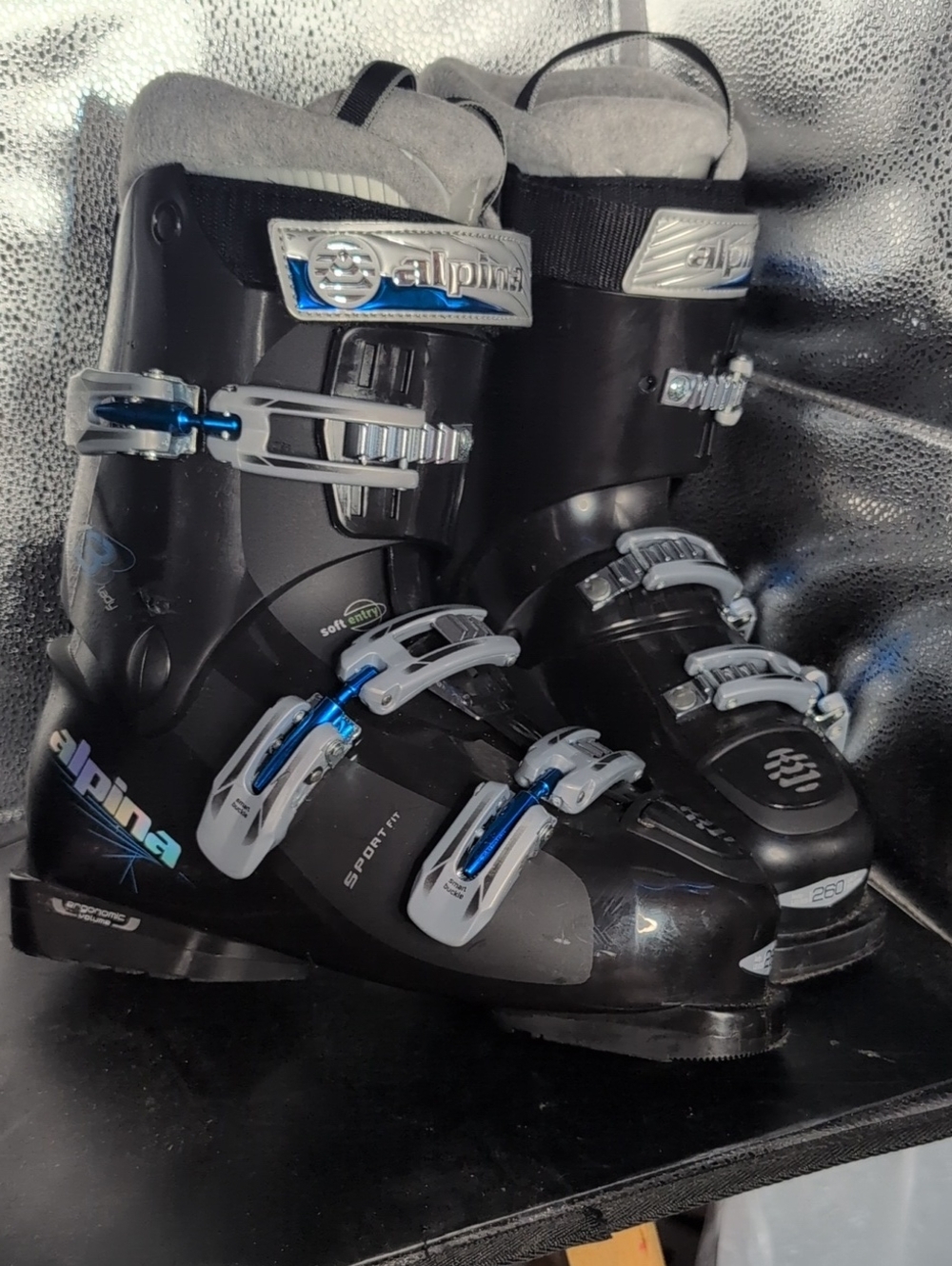 ALPINA X3 Lady SKI BOOTS Size 8.5 Sport Fit